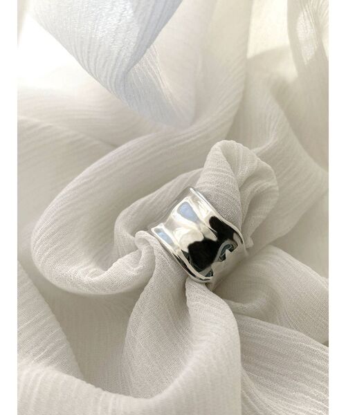 Ungrid（アングリッド）の「メタルワイドニュアンスリング（リング・レディース・シルバー・FREE）」の6枚目の写真