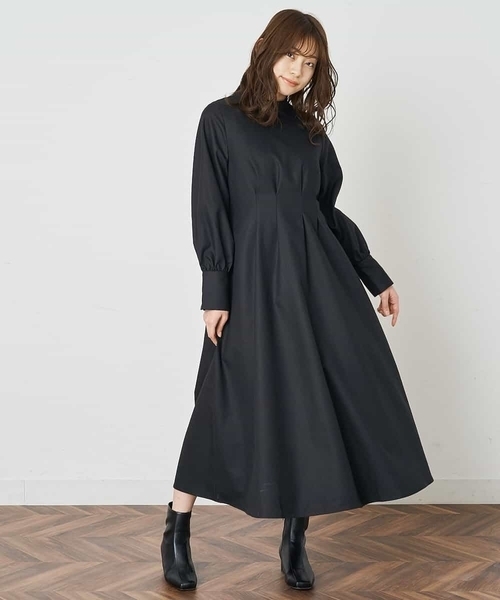 A de a.v.v(アードアー・ヴェ・ヴェ)の「ハイネックタックフレアーワンピ―ス(ワンピース・レディース・ライトパープル/ベージュ/ブラック・36/38)」の10枚目の写真