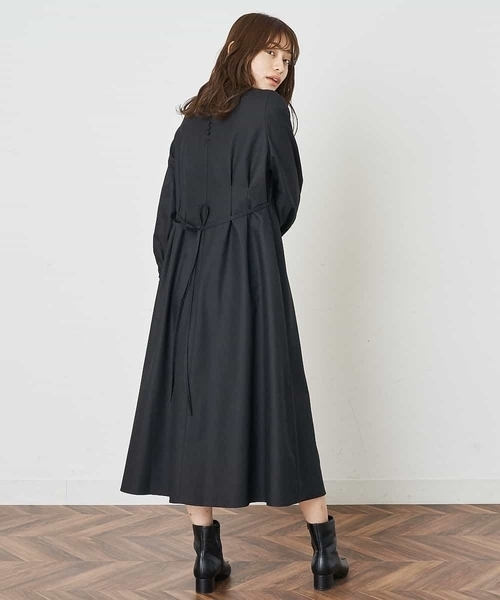 A de a.v.v(アードアー・ヴェ・ヴェ)の「ハイネックタックフレアーワンピ―ス(ワンピース・レディース・ライトパープル/ベージュ/ブラック・36/38)」の12枚目の写真