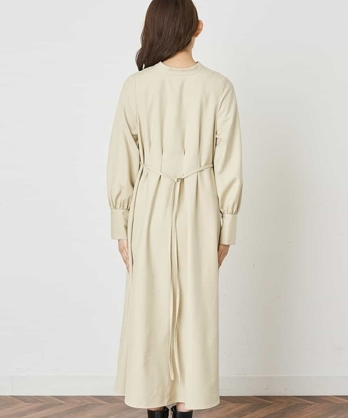 A de a.v.v(アードアー・ヴェ・ヴェ)の「ハイネックタックフレアーワンピ―ス(ワンピース・レディース・ライトパープル/ベージュ/ブラック・36/38)」の18枚目の写真