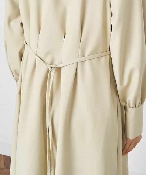 A de a.v.v(アードアー・ヴェ・ヴェ)の「ハイネックタックフレアーワンピ―ス(ワンピース・レディース・ライトパープル/ベージュ/ブラック・36/38)」の19枚目の写真