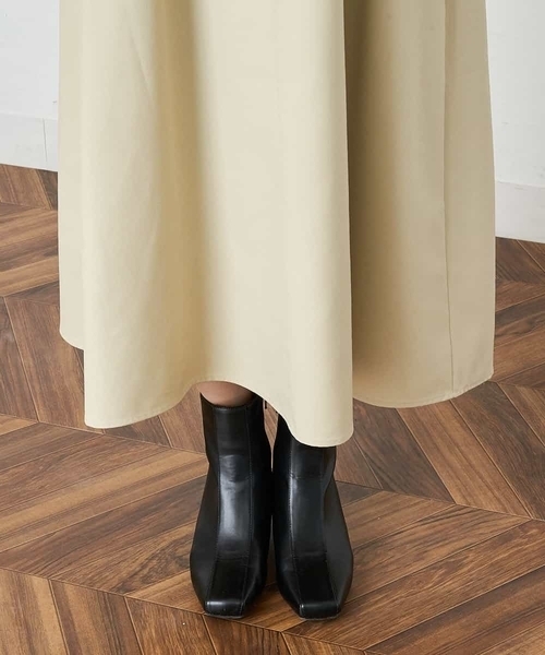 A de a.v.v(アードアー・ヴェ・ヴェ)の「ハイネックタックフレアーワンピ―ス(ワンピース・レディース・ライトパープル/ベージュ/ブラック・36/38)」の22枚目の写真