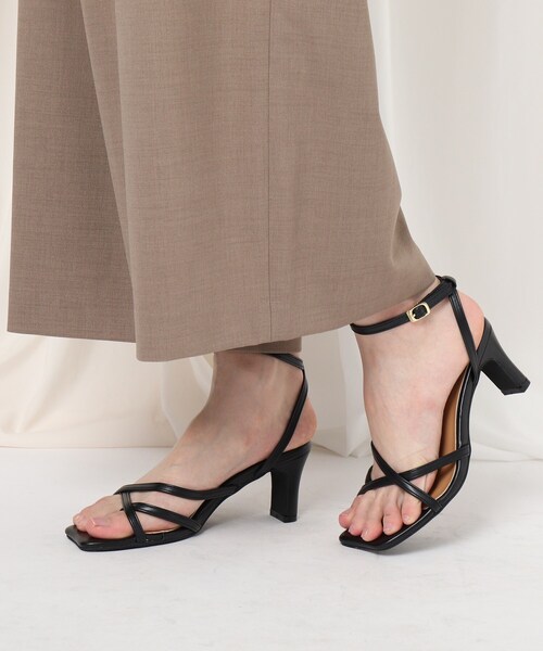 couture brooch(クチュールブローチ)の「◆カラーコードサンダル(サンダル・レディース・黄緑系/オフホワイト/ブラック/ベビーピンク・30/35/45)」の9枚目の写真