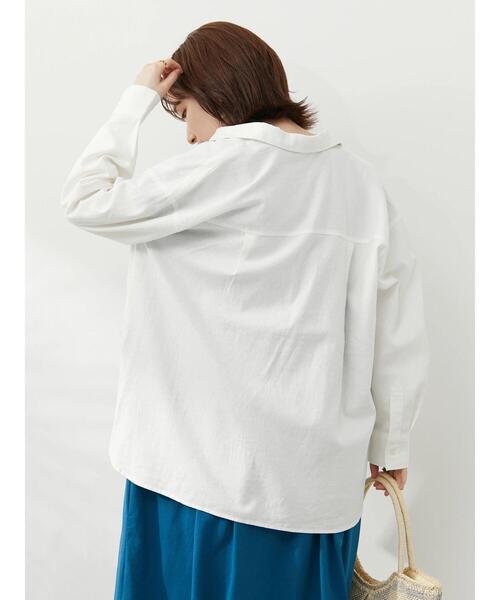 Green Parks(グリーンパークス)の「ベルギーリネンレギュラーシャツ(シャツ/ブラウス・レディース・オフホワイト/グリーン/ダークグレー/モカ・FREE)」の5枚目の写真