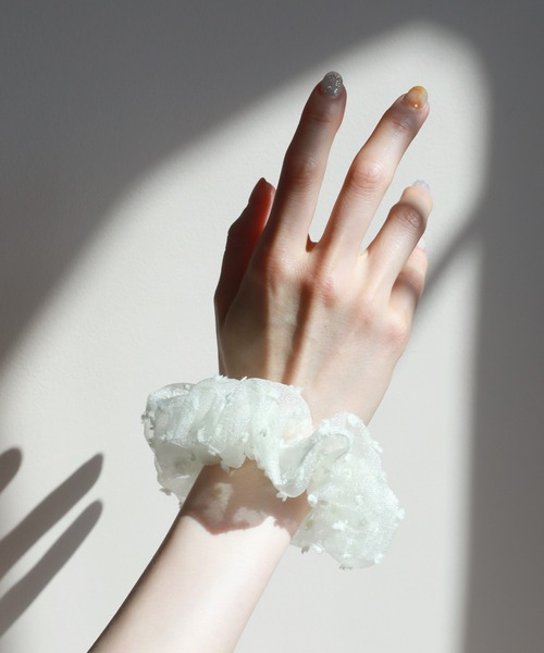 UNE MANSION(ユヌマンション)の「ドットシースルーシュシュ(シュシュ・レディース・ホワイト/スカイブルー/ブラック/ピンク・ONE SIZE)」の2枚目の写真