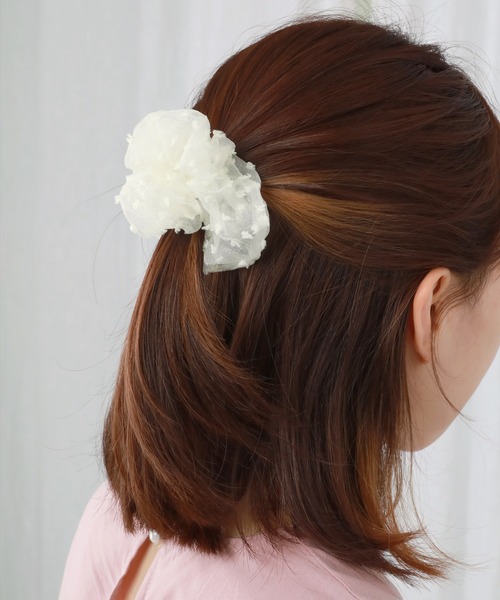 UNE MANSION(ユヌマンション)の「ドットシースルーシュシュ(シュシュ・レディース・ホワイト/スカイブルー/ブラック/ピンク・ONE SIZE)」の6枚目の写真