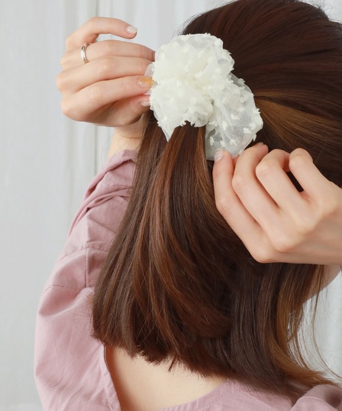 UNE MANSION(ユヌマンション)の「ドットシースルーシュシュ(シュシュ・レディース・ホワイト/スカイブルー/ブラック/ピンク・ONE SIZE)」の7枚目の写真