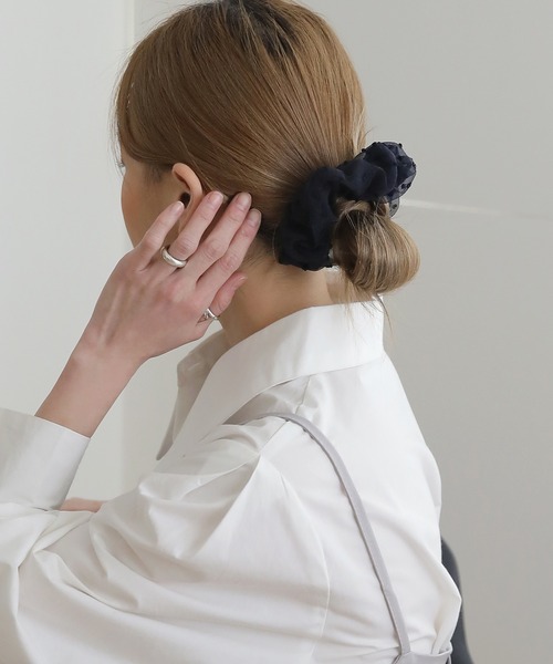 UNE MANSION(ユヌマンション)の「ドットシースルーシュシュ(シュシュ・レディース・ホワイト/スカイブルー/ブラック/ピンク・ONE SIZE)」の19枚目の写真