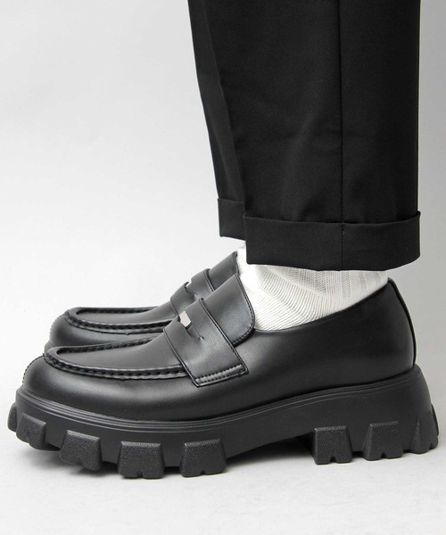 glabella(グラベラ)の「厚底 軽量 トラックソール コインローファー(スムース・クロコ)(ローファー・メンズ・ブラック/ブラック系その他・S/M/L)」の9枚目の写真