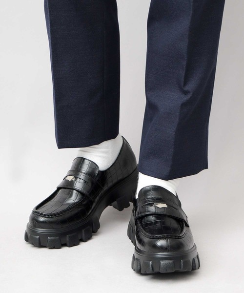glabella(グラベラ)の「厚底 軽量 トラックソール コインローファー(スムース・クロコ)(ローファー・メンズ・ブラック/ブラック系その他・S/M/L)」の22枚目の写真
