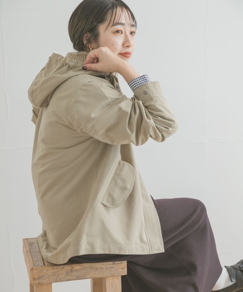 ITEMS URBANRESEARCH（アイテムズ アーバンリサーチ）の「マウンテンパーカー（マウンテンパーカー・レディース・ライトベージュ/チャコールグレー/モカ・MEDIUM/SMALL）」の13枚目の写真