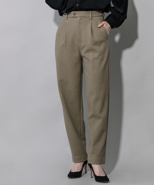 Munich（ミューニック）の「ダブルフェイスブークレーワイドカーブパンツ（スラックス・レディース・ブラック/ダークブラウン/ライトカーキ・S/M/XS）」の3枚目の写真