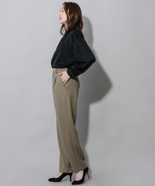 Munich（ミューニック）の「ダブルフェイスブークレーワイドカーブパンツ（スラックス・レディース・ブラック/ダークブラウン/ライトカーキ・S/M/XS）」の6枚目の写真