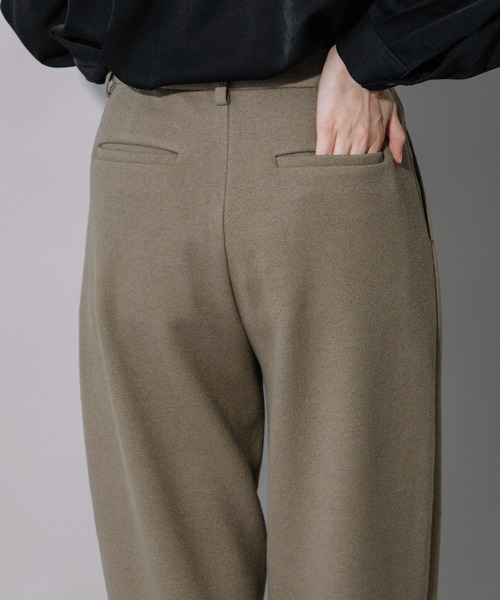 Munich（ミューニック）の「ダブルフェイスブークレーワイドカーブパンツ（スラックス・レディース・ブラック/ダークブラウン/ライトカーキ・S/M/XS）」の13枚目の写真