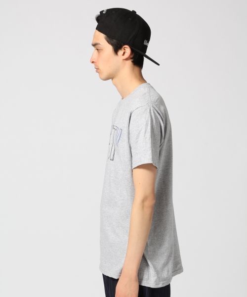 FRUIT OF THE LOOM（フルーツオブザルーム）の「【FRUIT OF THE LOOM/フルーツオブザルーム】別注ロゴプリントTシャツ/563391（Tシャツ/カットソー・メンズ・ホワイト/グレー/その他/ブラック/ネイビー/オフホワイト・LARGE/MEDIUM）」の7枚目の写真