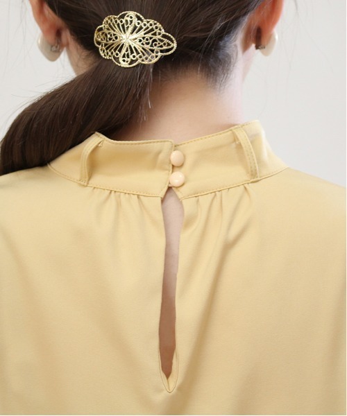 ASTORIA ODIER（アストリアオディール）の「リボンタイハイネックボリュームスリーブブラウス（シャツ/ブラウス・レディース・ホワイト/ベージュ/ブラウン/クリーム/ピンク・SMALL/MEDIUM）」の14枚目の写真