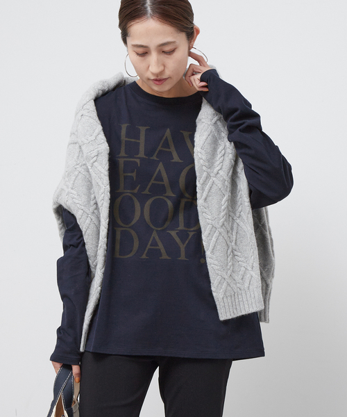 FRAMeWORK(フレームワーク)の「ロゴTシャツ(Tシャツ/カットソー・レディース・ホワイト/ネイビー・FREE)」の2枚目の写真