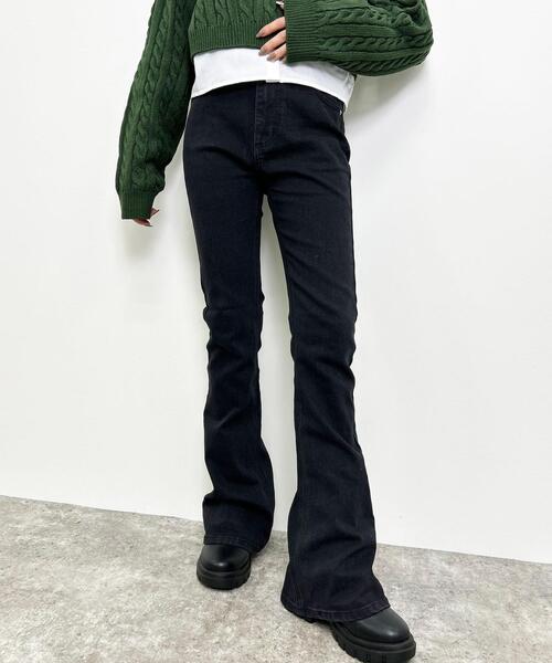 INGNI(イング)の「ハイウエストデニムフレアパンツ(デニムパンツ・レディース・ブラック/ブルー系その他/ブルー系その他6・FREE)」の2枚目の写真