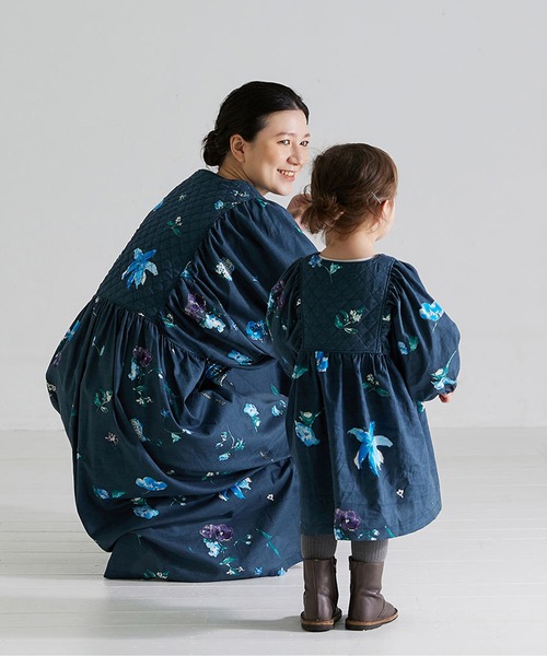 NAOMI ITO（ナオミイトウ）の「【Hommage de NAOMI ITO ナオミイトウ】ギャザースリーブキルトワンピース 70-80cm・80-90cm・90-100cm（ワンピース・キッズ・ネイビー/ブラウン・70-80cm/80-90cm/90-100cm）」の8枚目の写真