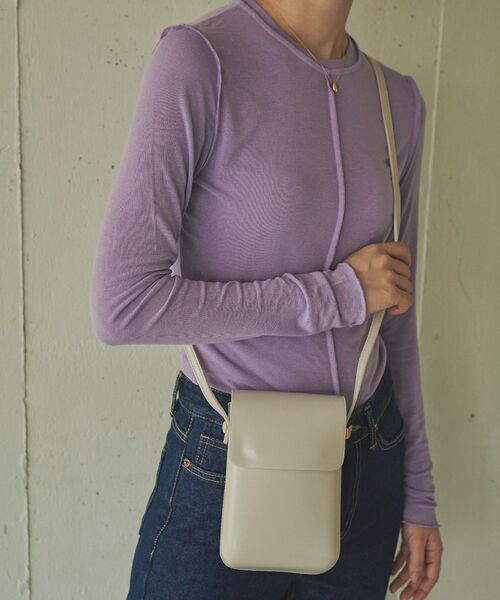 Kari & lili(カウリアンドリィリィ)の「square shoulder(ショルダーバッグ・レディース・ブラック/ブラウン/アイボリー・ONE SIZE)」の5枚目の写真