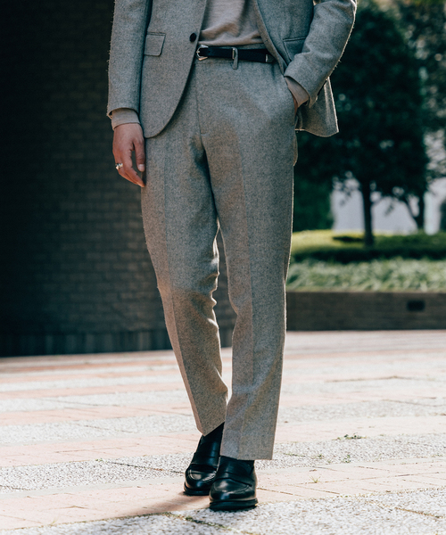 EDIFICE(エディフィス)の「シルクネップ ツイル テーパード パンツ【セットアップ 着用可能】(その他パンツ・メンズ・ライトグレー/カーキ/ネイビー/ブラック・SMALL/MEDIUM/X-LARGE/LARGE)」の3枚目の写真