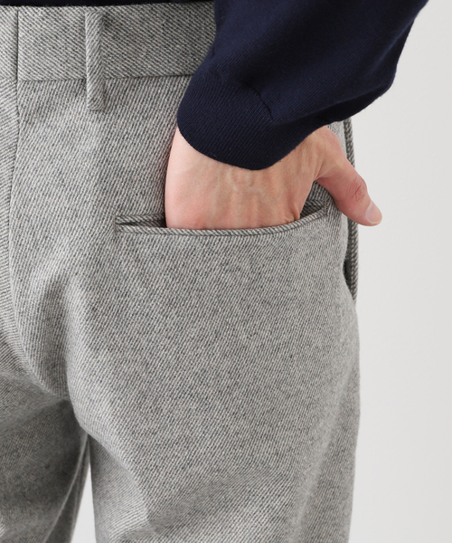 EDIFICE(エディフィス)の「シルクネップ ツイル テーパード パンツ【セットアップ 着用可能】(その他パンツ・メンズ・ライトグレー/カーキ/ネイビー/ブラック・SMALL/MEDIUM/X-LARGE/LARGE)」の7枚目の写真