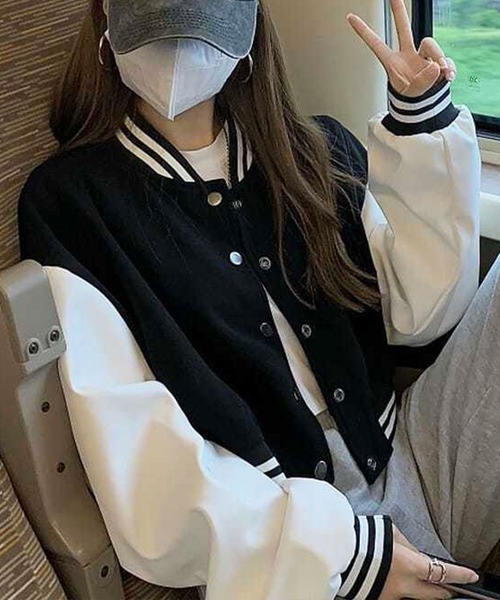 EPICKS（エピックス）の「ショート丈スタジャン（スタジャン・レディース・ブラック・M/XL）」の3枚目の写真