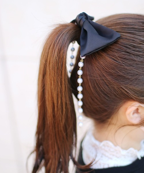 Rora(ローラ)の「ジューリー ヘアゴム(ヘアゴム・キッズ・ブラック/クリーム・フリー)」の1枚目の写真