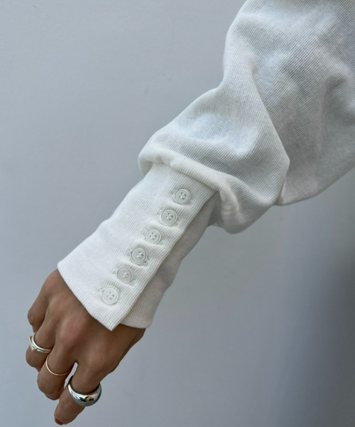 y/m by misato（イムバイミサト）の「スリーブボタンカットトップス（Tシャツ/カットソー・レディース・ホワイト/ブラック・FREE）」の19枚目の写真