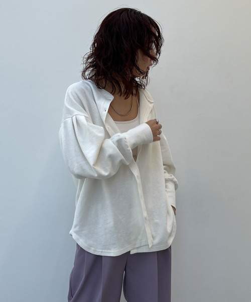 y/m by misato（イムバイミサト）の「スリーブボタンカットトップス（Tシャツ/カットソー・レディース・ホワイト/ブラック・FREE）」の8枚目の写真