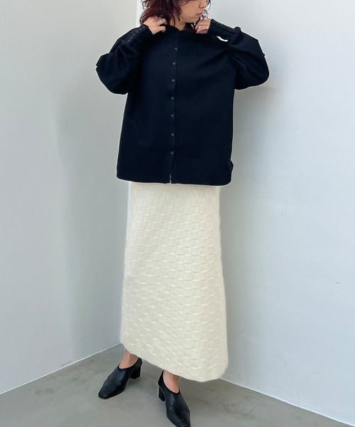 y/m by misato（イムバイミサト）の「スリーブボタンカットトップス（Tシャツ/カットソー・レディース・ホワイト/ブラック・FREE）」の12枚目の写真