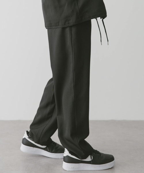 URBAN RESEARCH DOORS（アーバンリサーチドアーズ）の「『セットアップ対応』『吸水速乾』セオアルファワイドトラウザー（その他パンツ・メンズ・ブラック/モカ/ネイビー・LARGE/MEDIUM）」の15枚目の写真