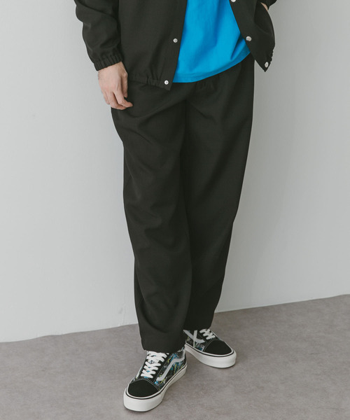 URBAN RESEARCH DOORS（アーバンリサーチドアーズ）の「『セットアップ対応』『吸水速乾』セオアルファワイドトラウザー（その他パンツ・メンズ・ブラック/モカ/ネイビー・LARGE/MEDIUM）」の22枚目の写真