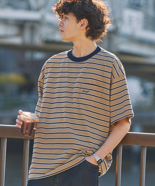 HECT(ヘクト)の「【HECT】Big Border S/S Tee / ビッグシルエットボーダー半袖Tシャツ(Tシャツ/カットソー・メンズ・ベージュ/ネイビー/グリーン/ホワイト/ブラック/杢グレー/グレー系/ホワイト系/ブラウン系/チャコール/ブルー系/ブルー/ベージュ系/ダークブラウン・M/L/XL)」の10枚目の写真