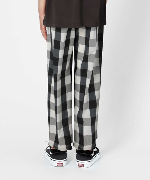 Right-on（ライトオン）の「【接触冷感】サラサライージーパンツ / 吸水速乾 / UVカット（その他パンツ・キッズ・ホワイト×ブラック/ブルー/サックスブルー/ブラウン/ブラック/カーキブラウン・140/120/130/160/105/150）」の10枚目の写真