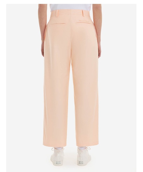 Maison Kitsune(メゾンキツネ)の「ONE PLEAT CROPPED PANTS Maison Kitsune(メゾンキツネ)の「ONE PLEAT CROPPED PANTS