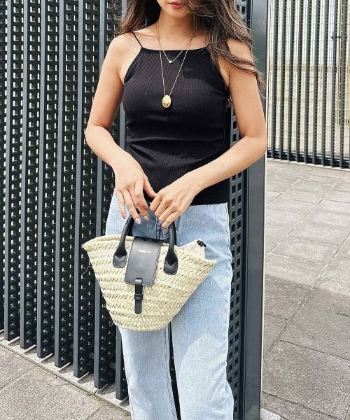 esutoreja（エストレジャ）の「ストリングキャミソール（キャミソール・レディース・アイボリー/ブラック/ブラウン/オートミール・FREE）」の2枚目の写真