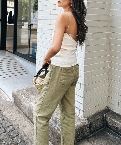 esutoreja（エストレジャ）の「ストリングキャミソール（キャミソール・レディース・アイボリー/ブラック/ブラウン/オートミール・FREE）」の5枚目の写真