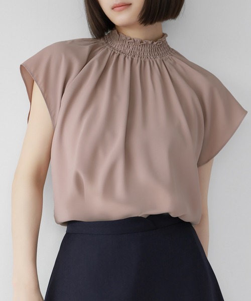 スタンドシャーリングネックラグランギャザーブラウス