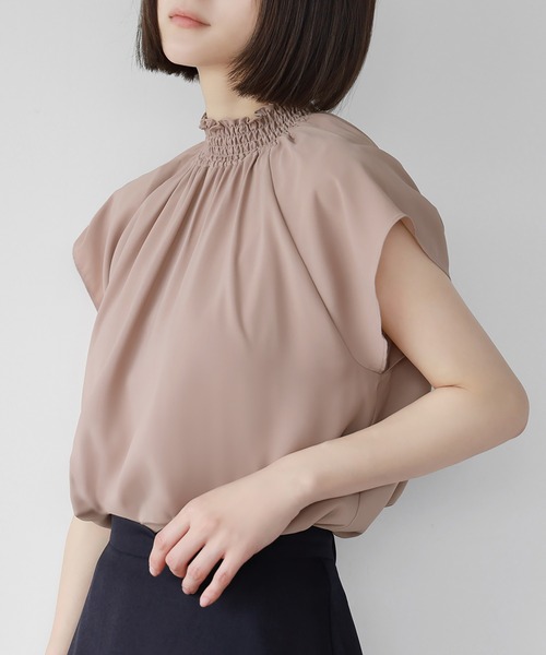 スタンドシャーリングネックラグランギャザーブラウス