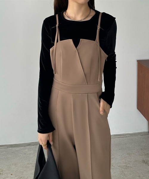 callautia(カラウティア)の「カシュクールデザインオールインワン(つなぎ/オールインワン・レディース・ブラック/ライトグレー/ダークベージュ/ブラウン/チャコール・LARGE/MEDIUM/SMALL/X-LARGE)」の8枚目の写真