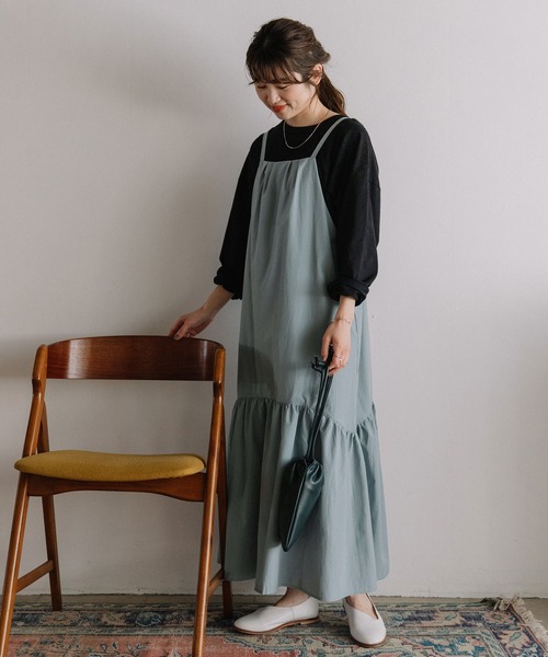 POU DOU DOU（プードゥドゥ）の「ラウンドヘムキャミソールワンピース（ワンピース・レディース・カーキ/ブルー/ダークグレー・3）」の6枚目の写真