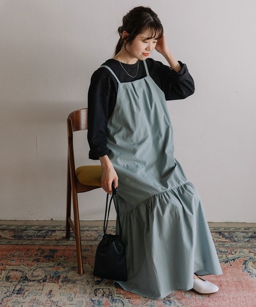 POU DOU DOU（プードゥドゥ）の「ラウンドヘムキャミソールワンピース（ワンピース・レディース・カーキ/ブルー/ダークグレー・3）」の9枚目の写真