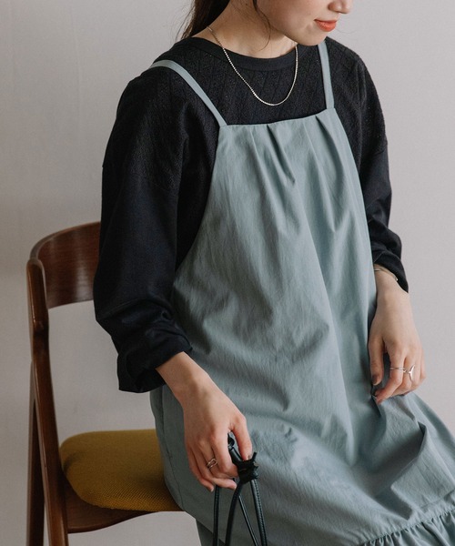 POU DOU DOU（プードゥドゥ）の「ラウンドヘムキャミソールワンピース（ワンピース・レディース・カーキ/ブルー/ダークグレー・3）」の10枚目の写真