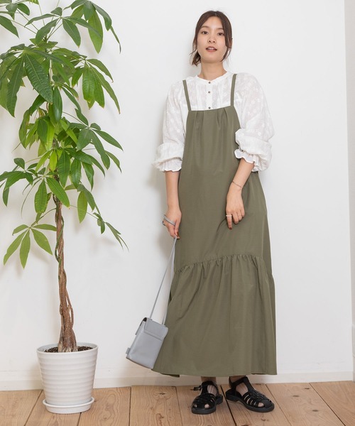 POU DOU DOU（プードゥドゥ）の「ラウンドヘムキャミソールワンピース（ワンピース・レディース・カーキ/ブルー/ダークグレー・3）」の11枚目の写真