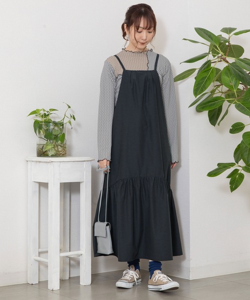 POU DOU DOU（プードゥドゥ）の「ラウンドヘムキャミソールワンピース（ワンピース・レディース・カーキ/ブルー/ダークグレー・3）」の21枚目の写真