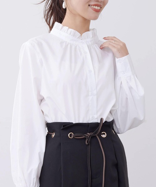Chez toi(シェトワ)の「袖ボリュームネックフリルシャツ(シャツ/ブラウス・レディース・アイボリー/オフホワイト/ネイビー・FREE)」の2枚目の写真