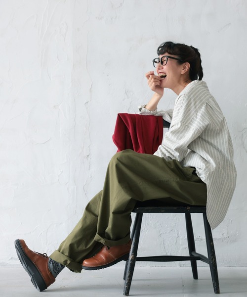 soulberry(ソウルベリー)の「しのぎ模様のストライプシャツ(シャツ/ブラウス・レディース・ホワイト×ネイビー・L/4L/LL/3L/M)」の6枚目の写真