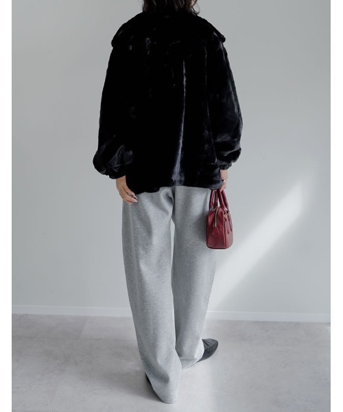 Re:EDIT（リエディ）の「ハイネックフェイクファーミドルコート（ブルゾン・レディース・ブラック/ベージュ/アイボリー/モカ・LARGE/MEDIUM）」の18枚目の写真