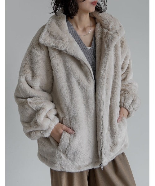 Re:EDIT（リエディ）の「ハイネックフェイクファーミドルコート